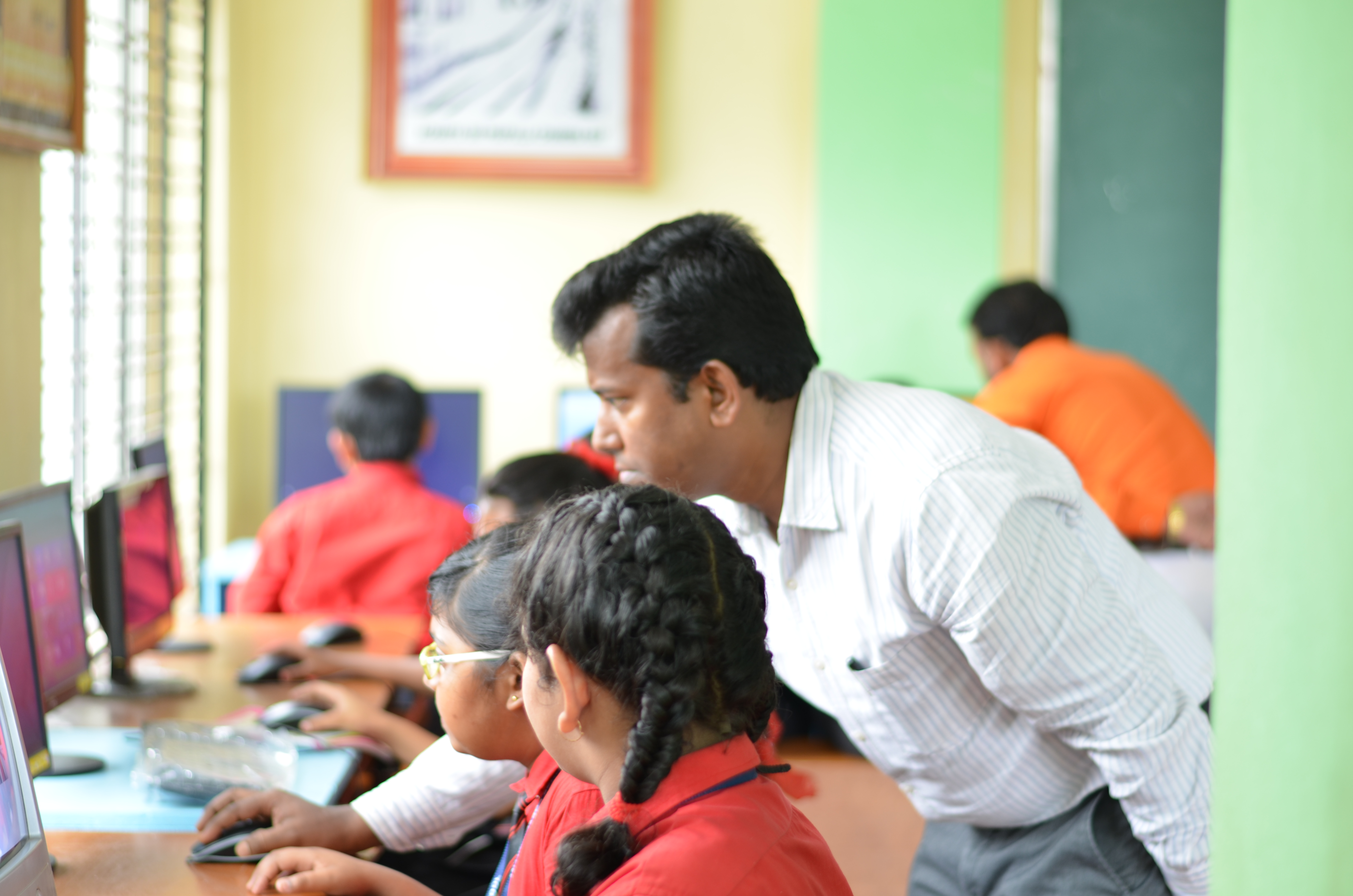 COMPUTER LAB - Anandamarga School Bishalghar